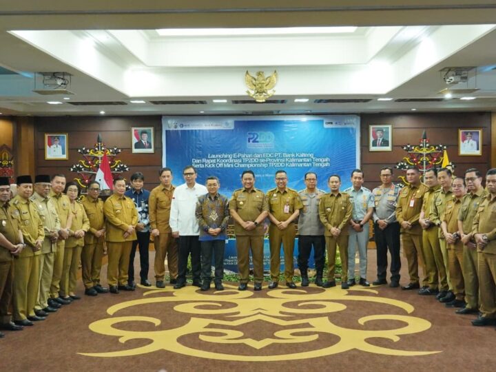 Bupati Mura Heriyus Hadiri Peluncuran Aplikasi E-Pahari dan Rakor TP2DD Kalteng