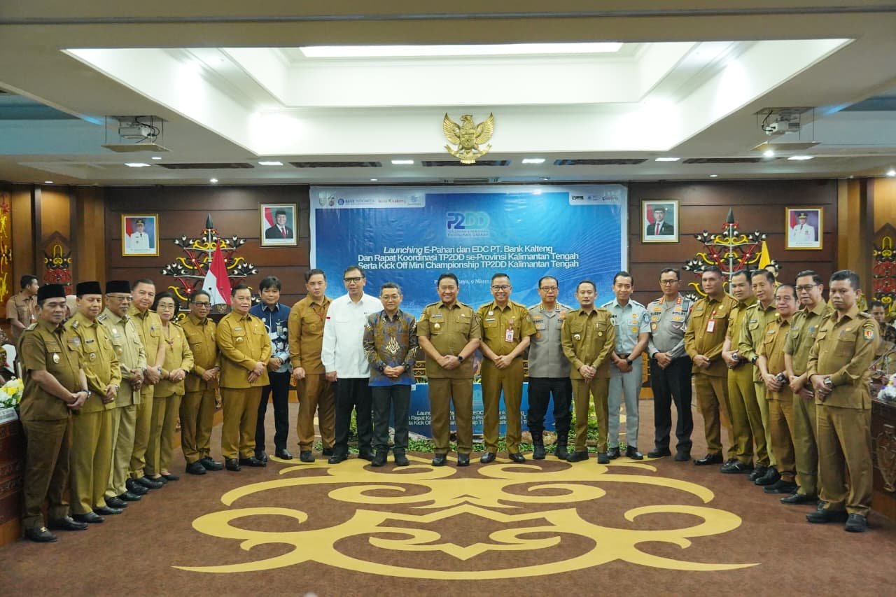 Bupati Mura Heriyus Hadiri Peluncuran Aplikasi E-Pahari dan Rakor TP2DD Kalteng