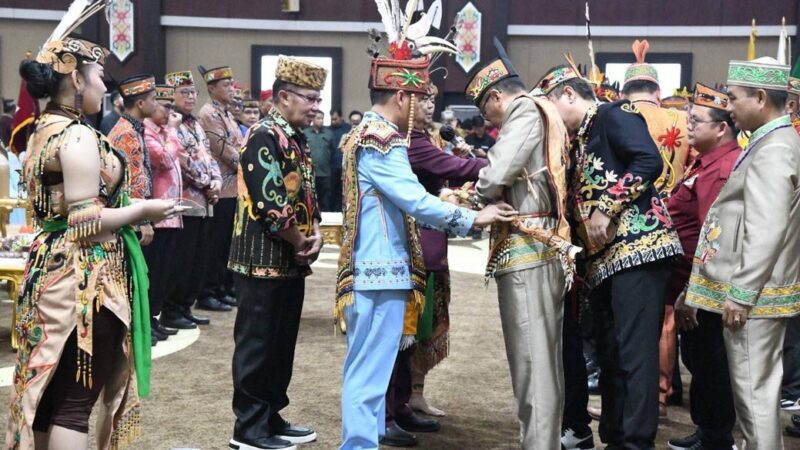 Agustiar Sabran Lantik DAD 8 Kabupaten/Kota dan BATAMAD 4 Kabupaten