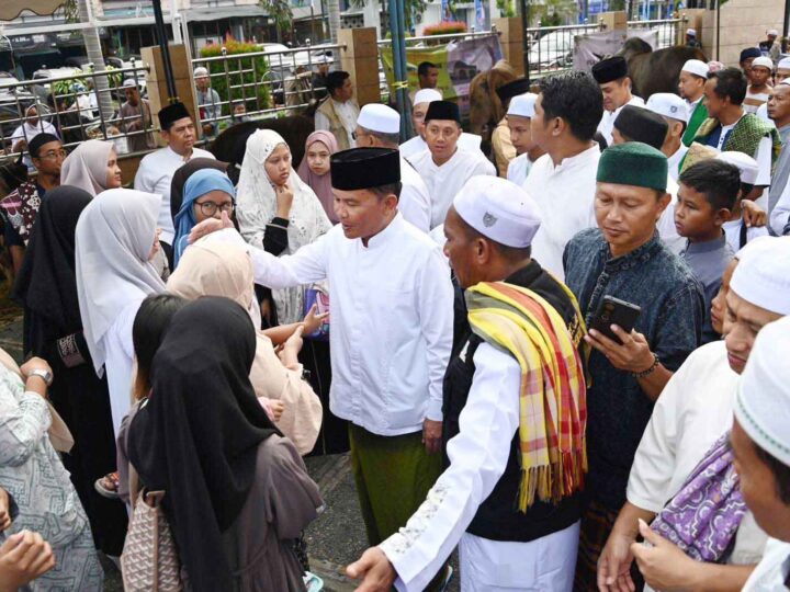 Gubernur Kalteng Agustiar Sabran Salat Iduladha 1447 H di Masjid Nurul Islam Palangka Raya