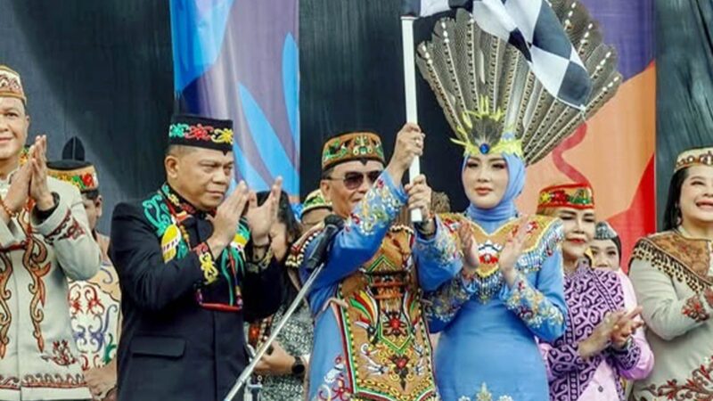Gubernur Buka FBIM, Kalteng Expo, dan Karnaval Budaya
