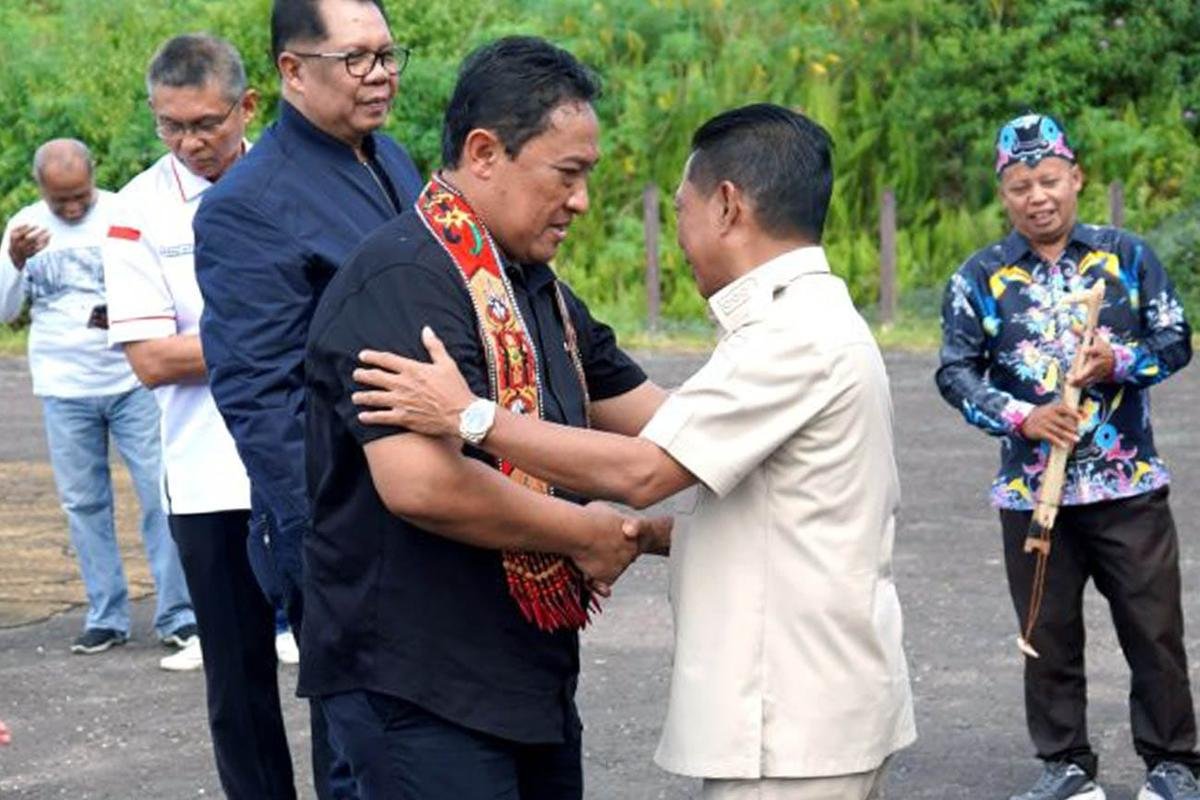 Bupati Sambut Kedatangan Wagub di Mura Dalam Rangka Pembukaan MTQ VIII KORPRI Tingkat Kalteng